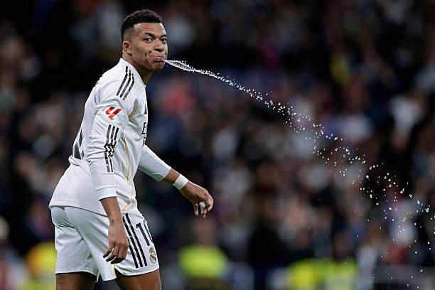 开云-【西甲】姆巴佩点射平C罗纪录 皇马2-0塞维利亚