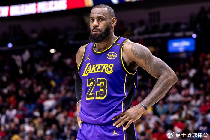 40岁詹姆斯，40岁贾巴尔，40岁乔丹，差距一目了然！|洛杉矶湖人队|明尼苏达森林狼队|华盛顿奇才队|迈克尔·乔丹|篮板_新浪体育_新浪新闻