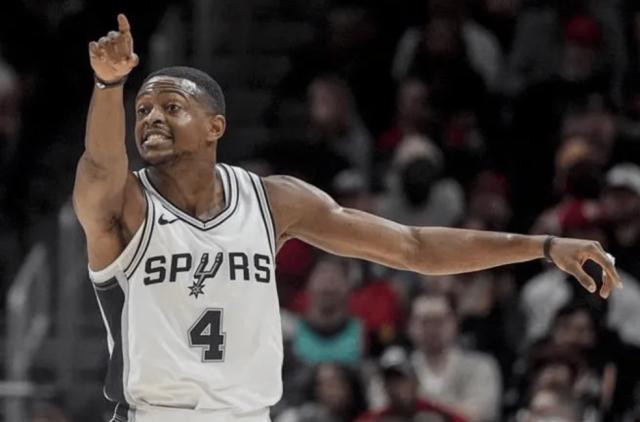 开云在线-福克斯加盟后马刺2胜3负！名记直言保罗该去替补