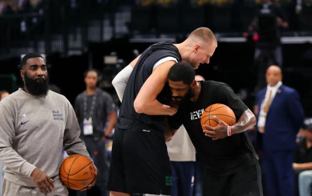 开云入口-绿军扼杀悬念还靠波神？没他内线崩塌 G5或复出