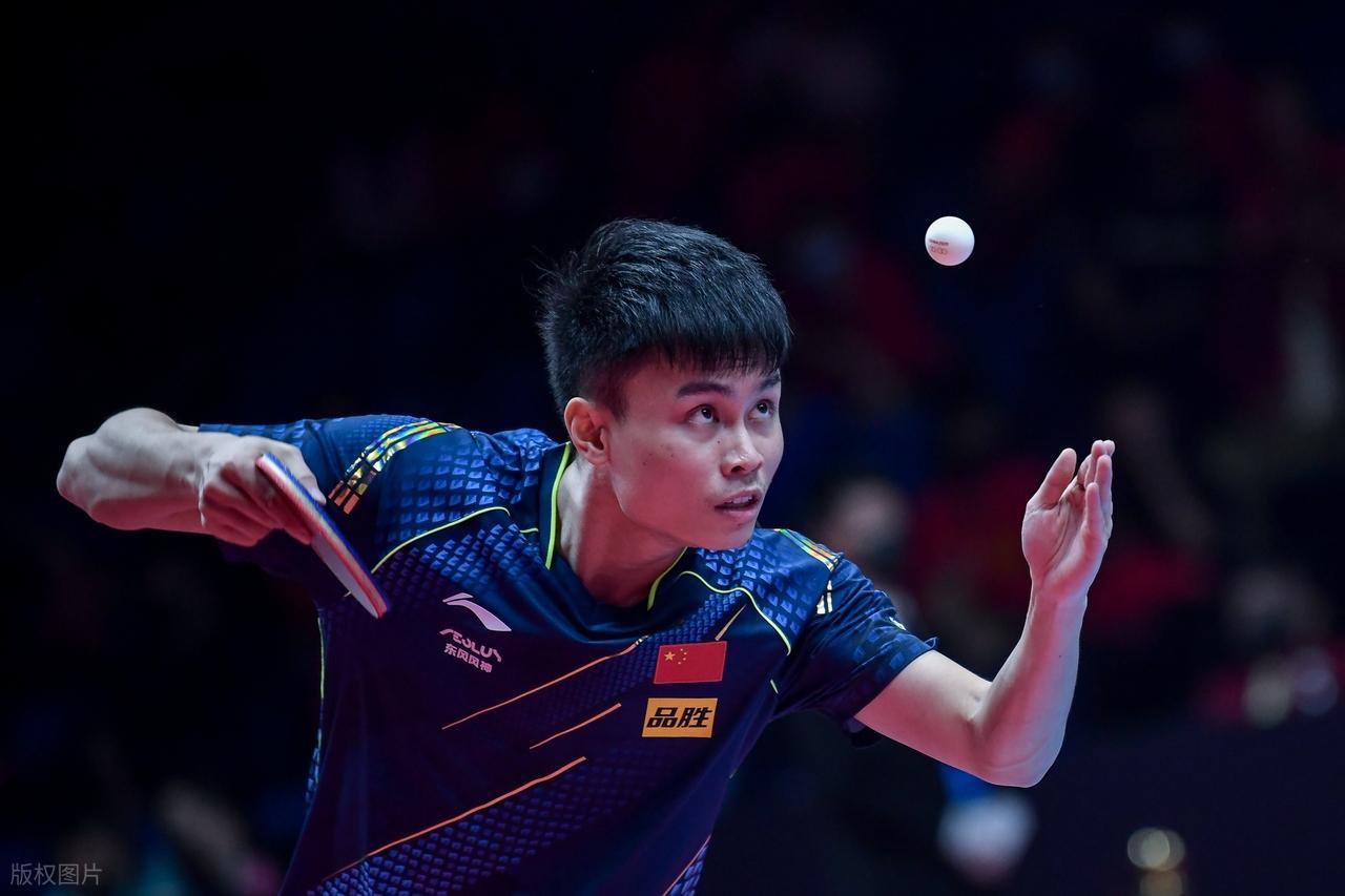 让二追三！周启豪怒吼逆转后，谁注意到裁判那张“离谱”黄牌？