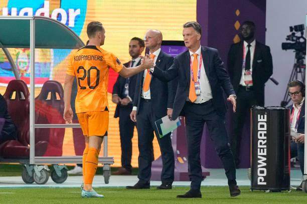 1669414441387055820.jpg 开云官网-王勤伯:范加尔看得更远,但他只能靠成绩说话