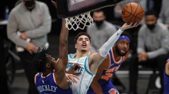 ESPN预测东部战绩 绿军雄鹿并列第一篮网仅40胜