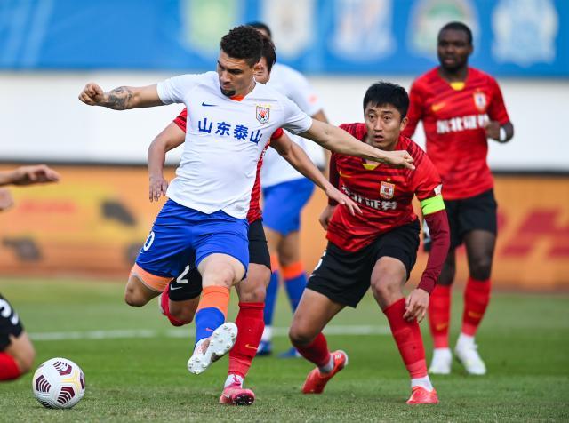 开云官网-转机？莫伊塞斯同意降薪续约待拍板 泰山放手一搏