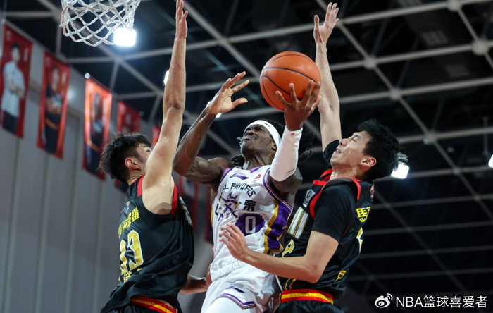 开云官网-148比2狂胜146分！中国篮坛惊现夸张比分：全场只打进一球绝了？|宝山中学|向明中学|职业联赛|nba|中学_新浪体育_新浪新闻