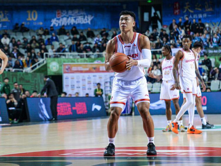 开云娱乐-辽宁打出神剧本，深圳爆冷跌出前四，一阶段仅2队有冠军相