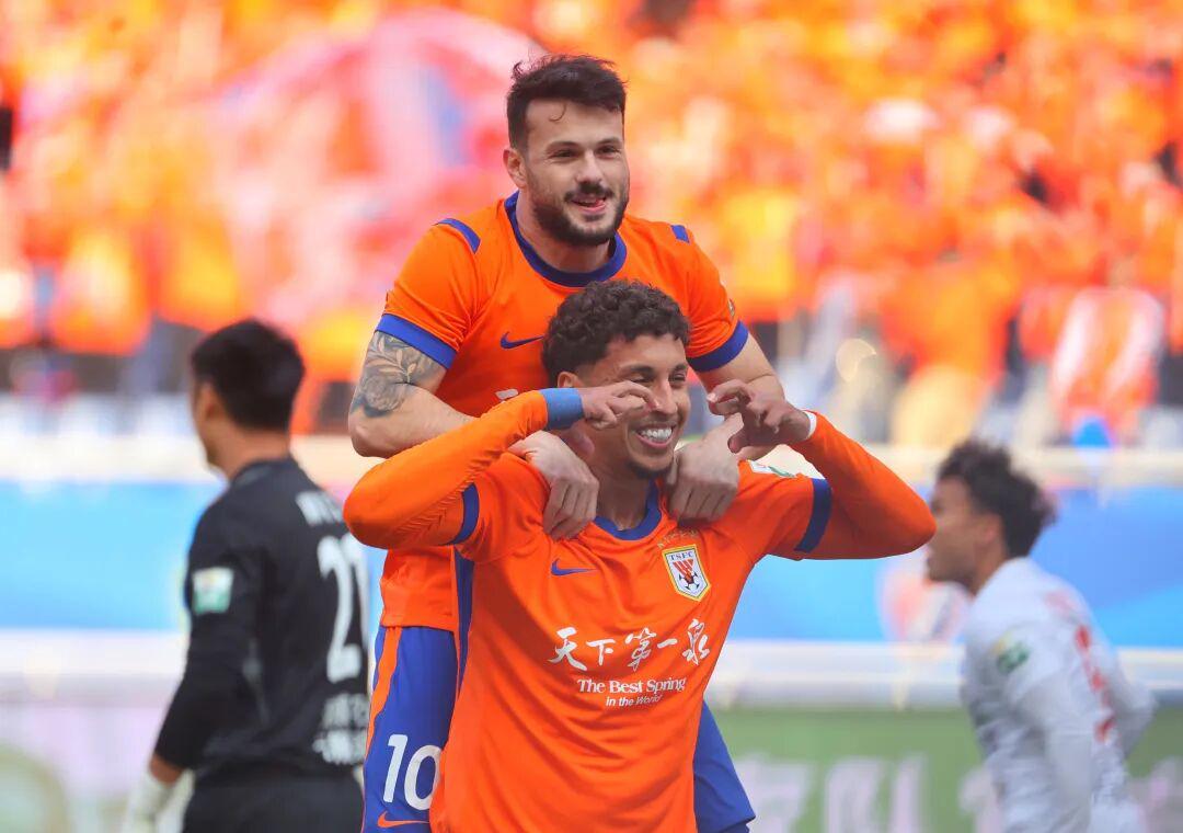 哈哈炫动+五星体育，直播上海双雄！央视领衔3家电视台聚焦京鲁战