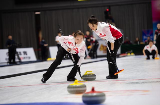 1612407637536009839.jpg 开云官网-北京冬奥女子冰壶混双全力冲牌 成长学费别白交